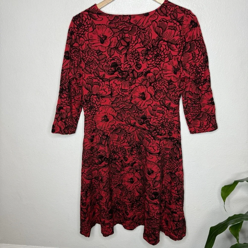 Lands End‎ Red Black Velvet Floral Fit And Flare Dress 3/4 Sleeve Women's Medium